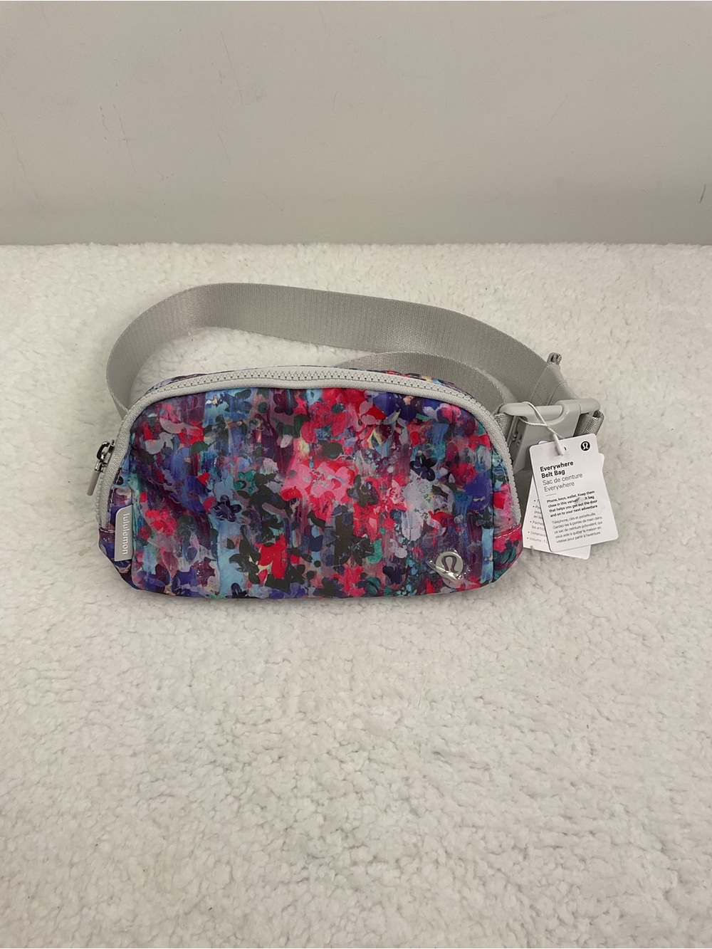 Lululemon Everywhere Belt Bag NWT